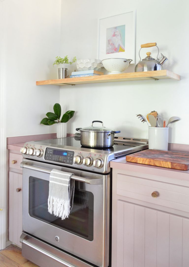 Kitchen-Split-Shelves-Stove-Detail-768x1088.jpg